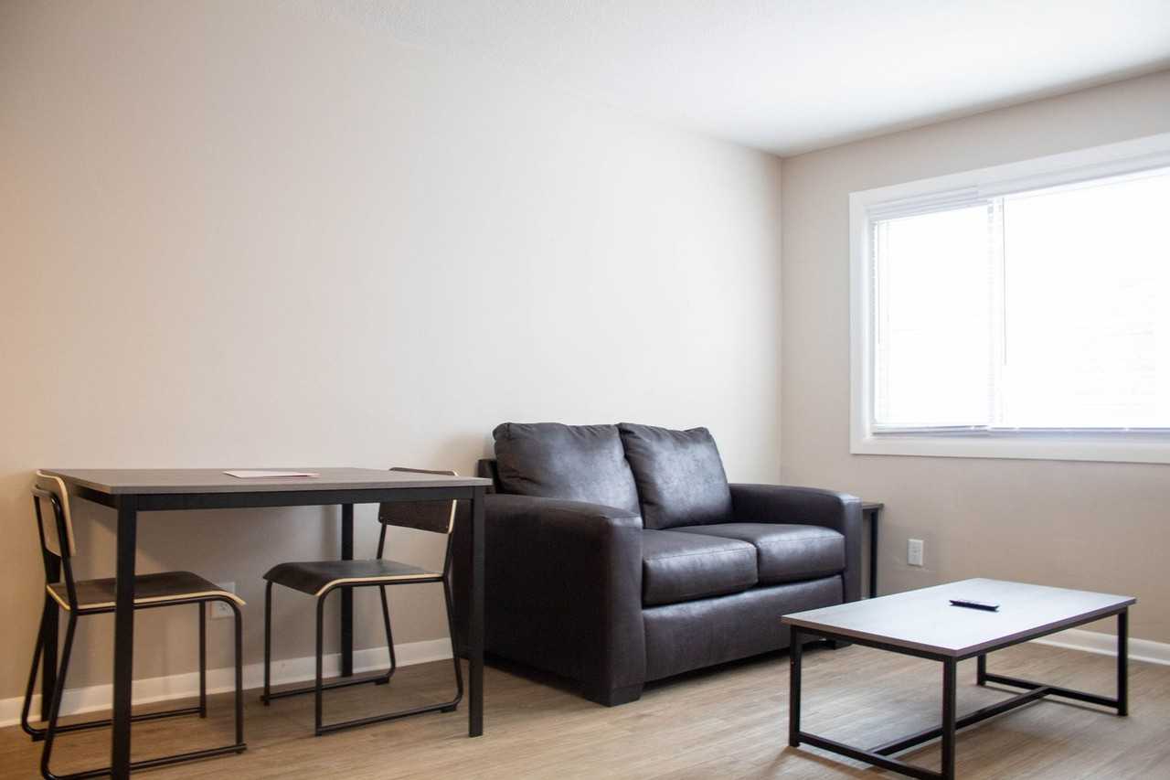 106 E Healey - Photo 3 of 31