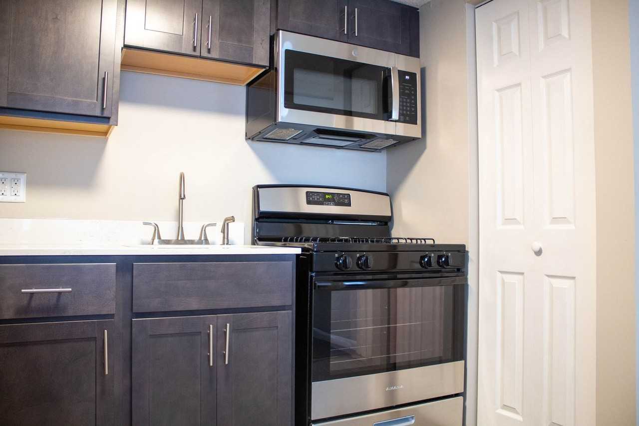 106 E Healey - Photo 5 of 31