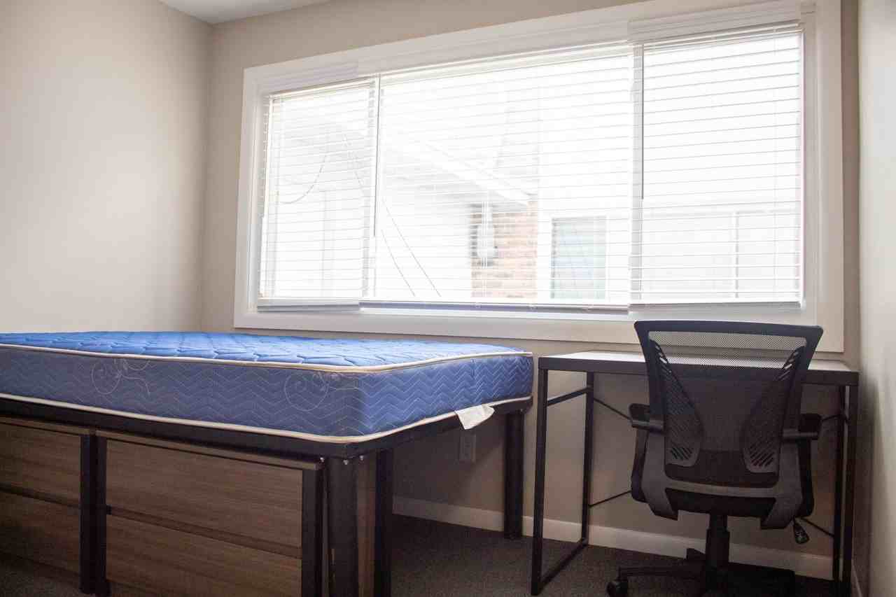 106 E Healey - Photo 7 of 31