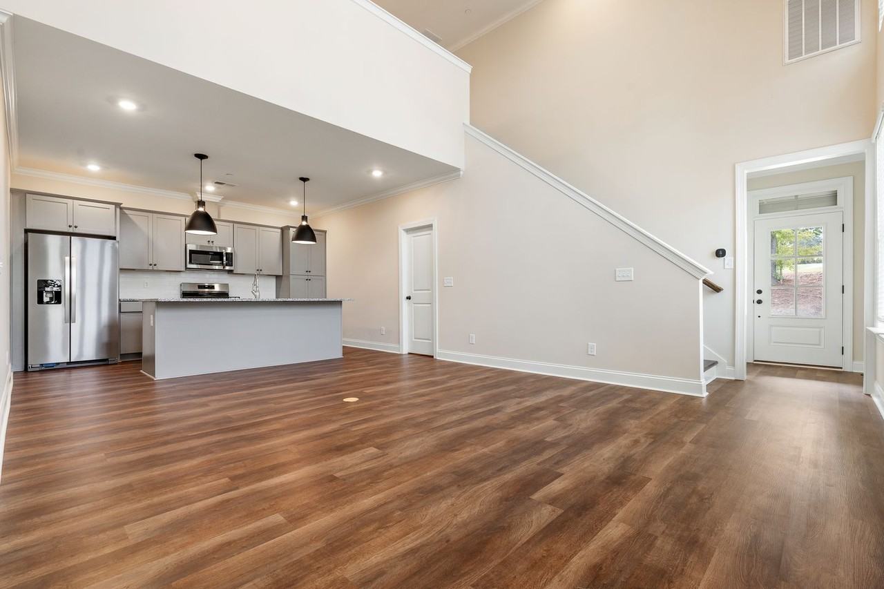 3540 Brayfield Ln - Photo 3 of 20