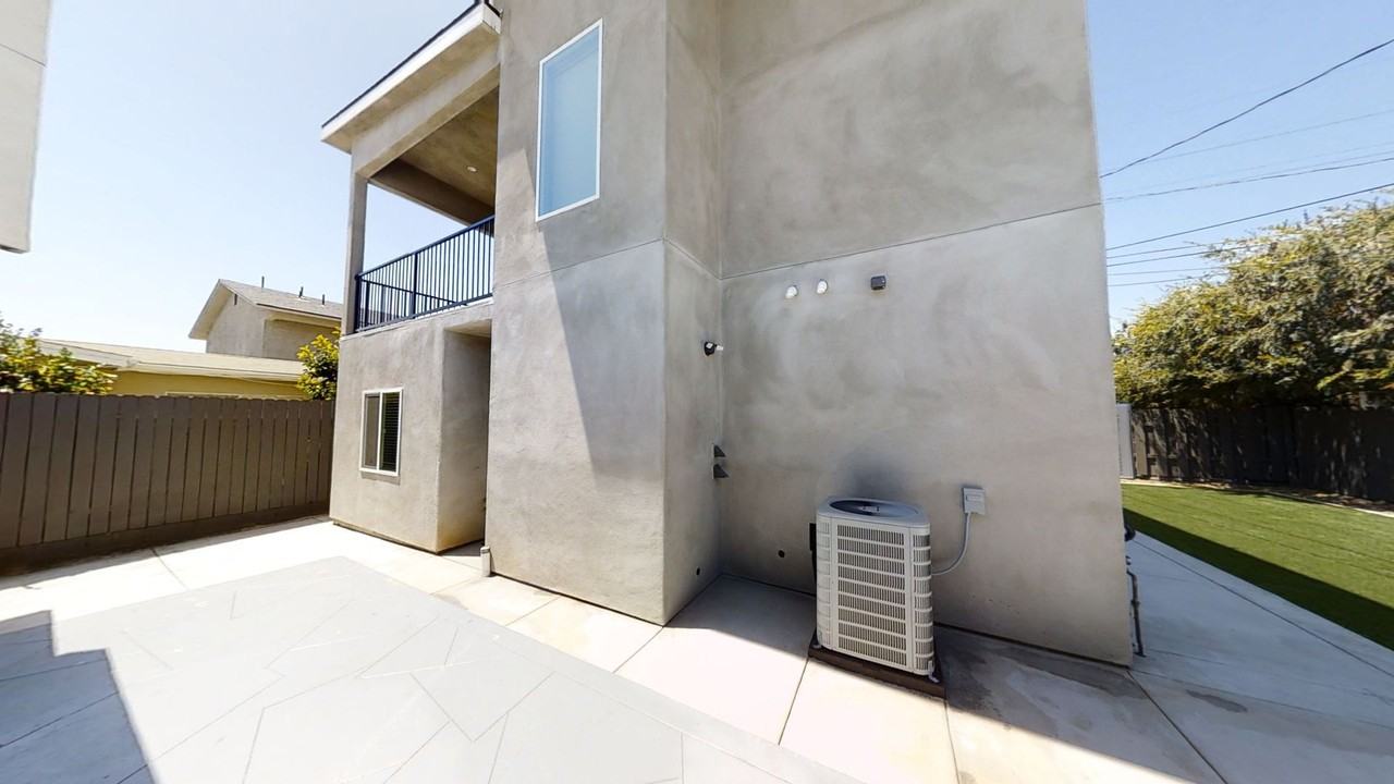 6154 Dorothy Dr - Photo 5 of 21