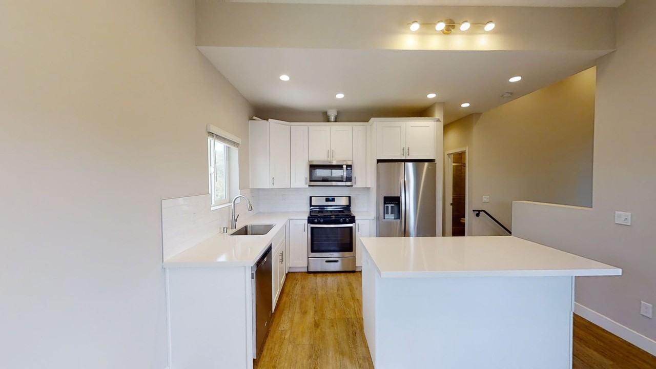 6154 Dorothy Dr - Photo 7 of 21