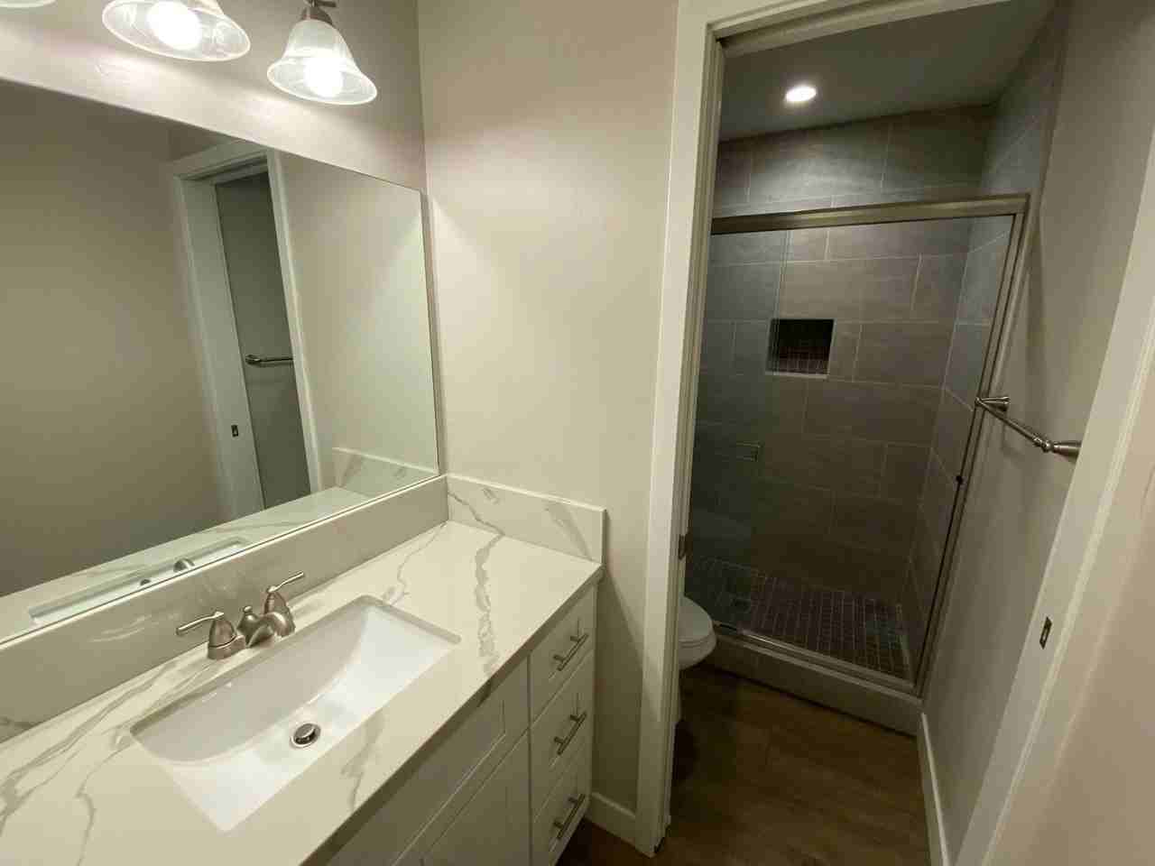 4845 63rd St - Photo 7 of 18