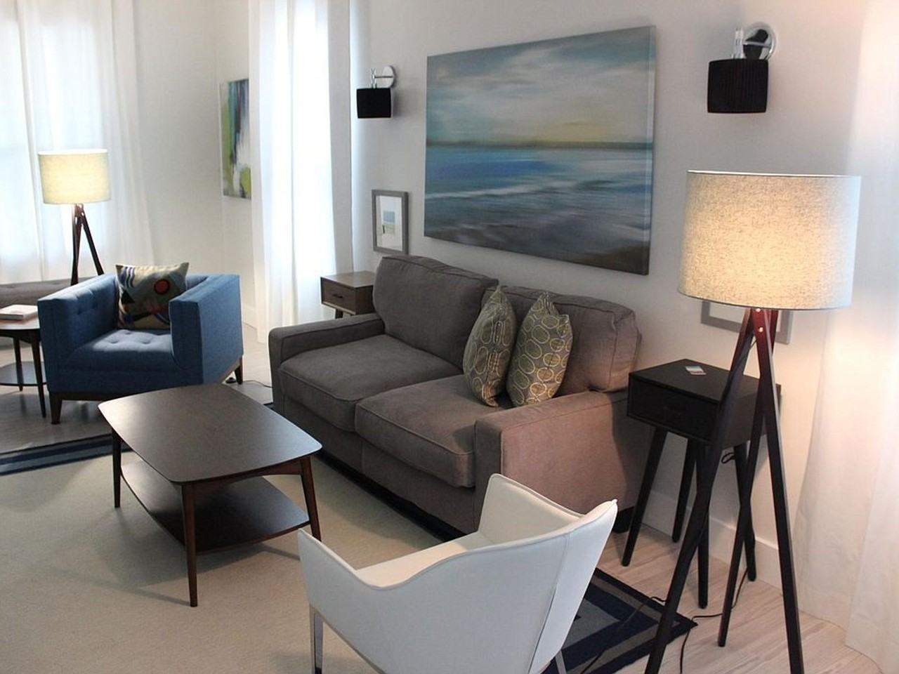 124 Parade St - Photo 2 of 13