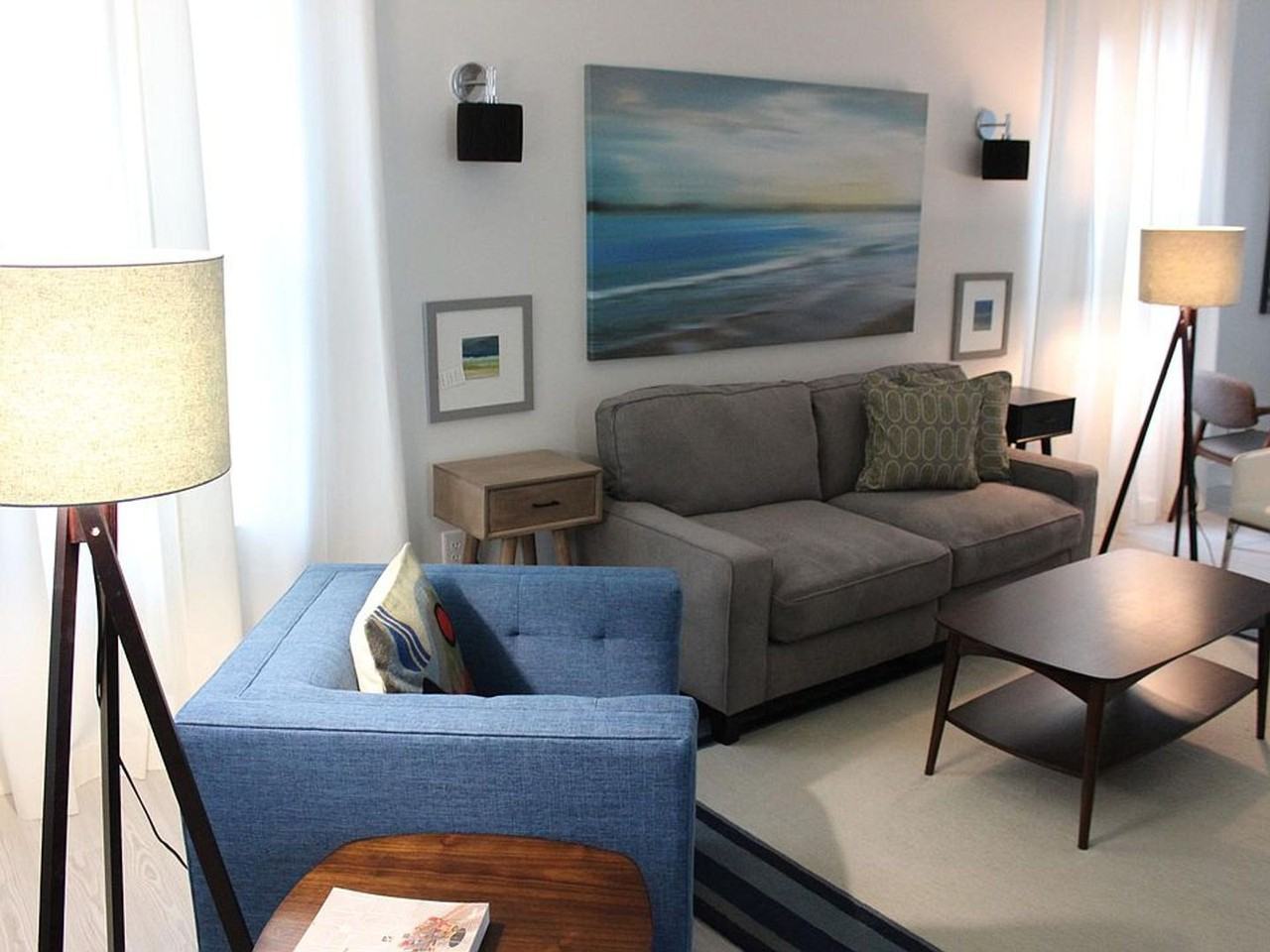 124 Parade St - Photo 3 of 13