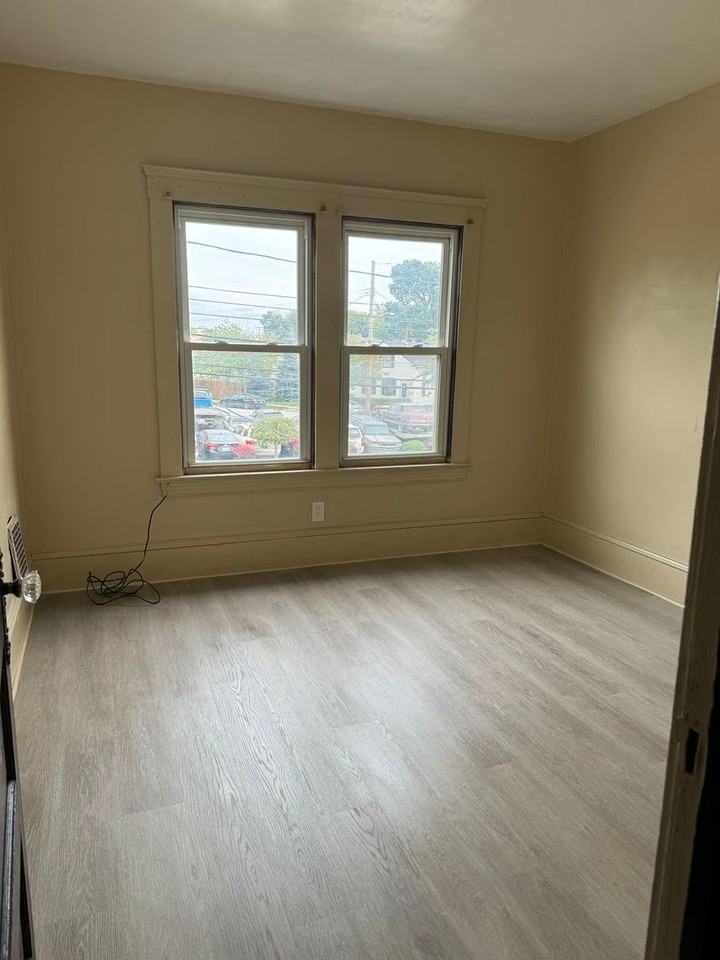 3622 Independence Rd - Photo 4 of 11