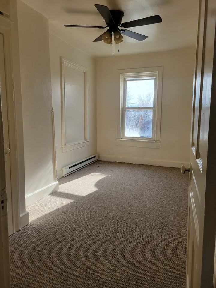540 W. MARKET STREET - Photo 7 of 11