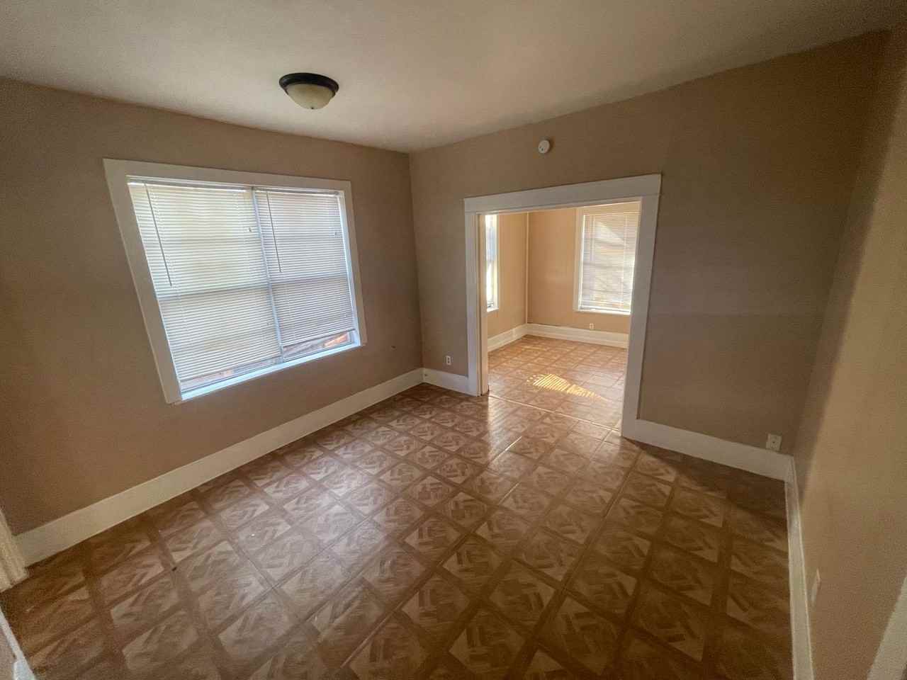 Parverish/Keesee - Photo 3 of 4