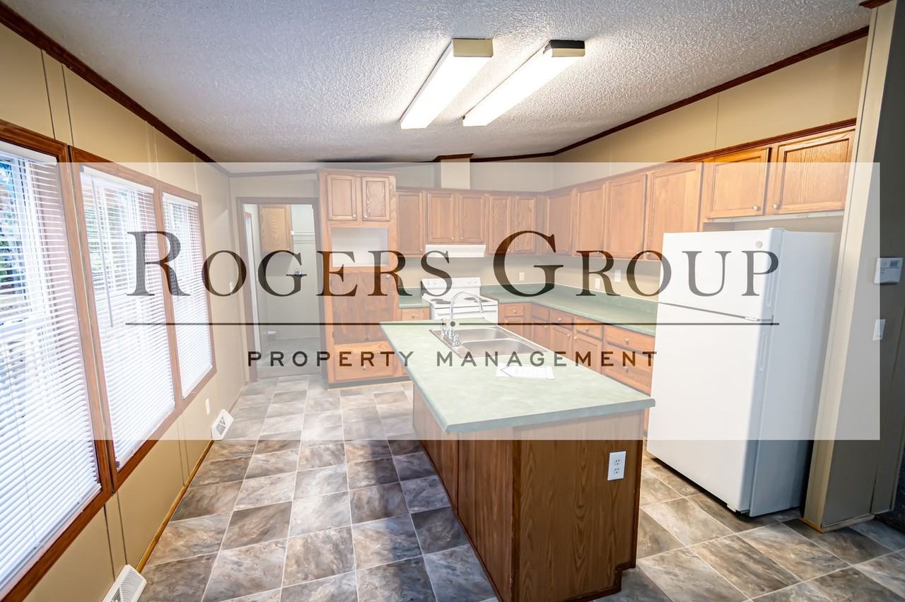 348 Fern Ln - Photo 2 of 10