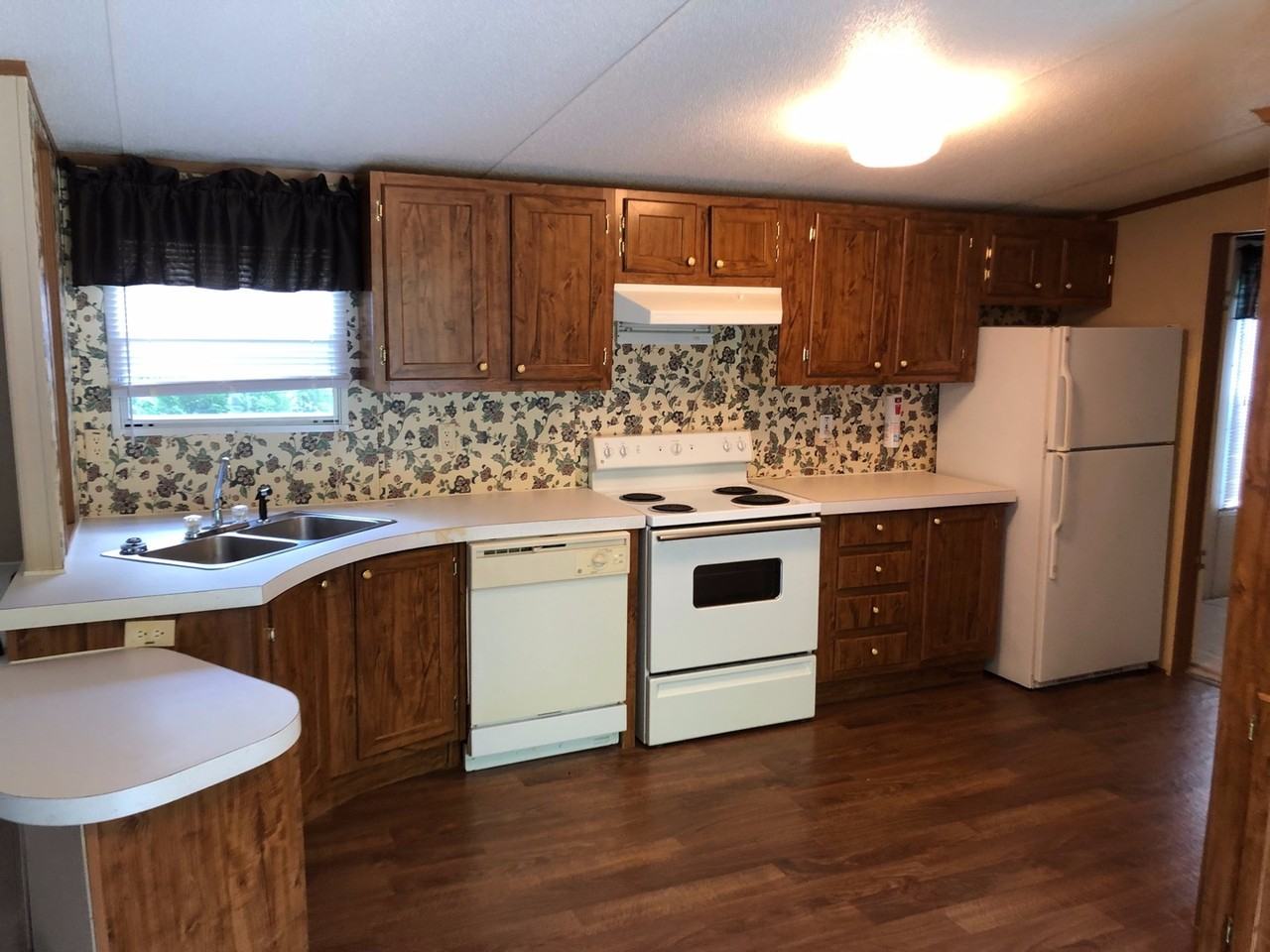 50 Deerfoot Ln - Photo 2 of 9