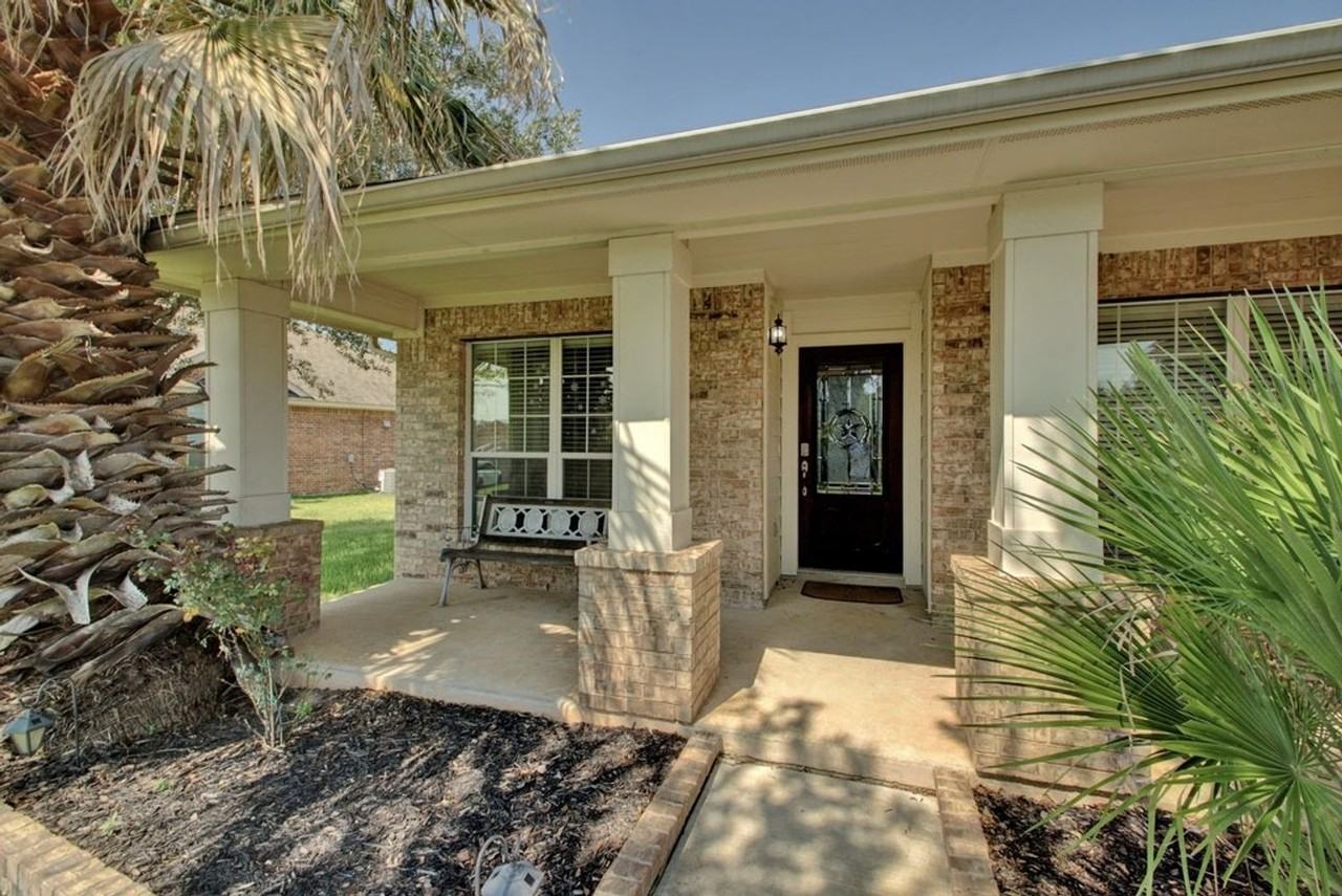 19704 Vilamoura St - Photo 3 of 36