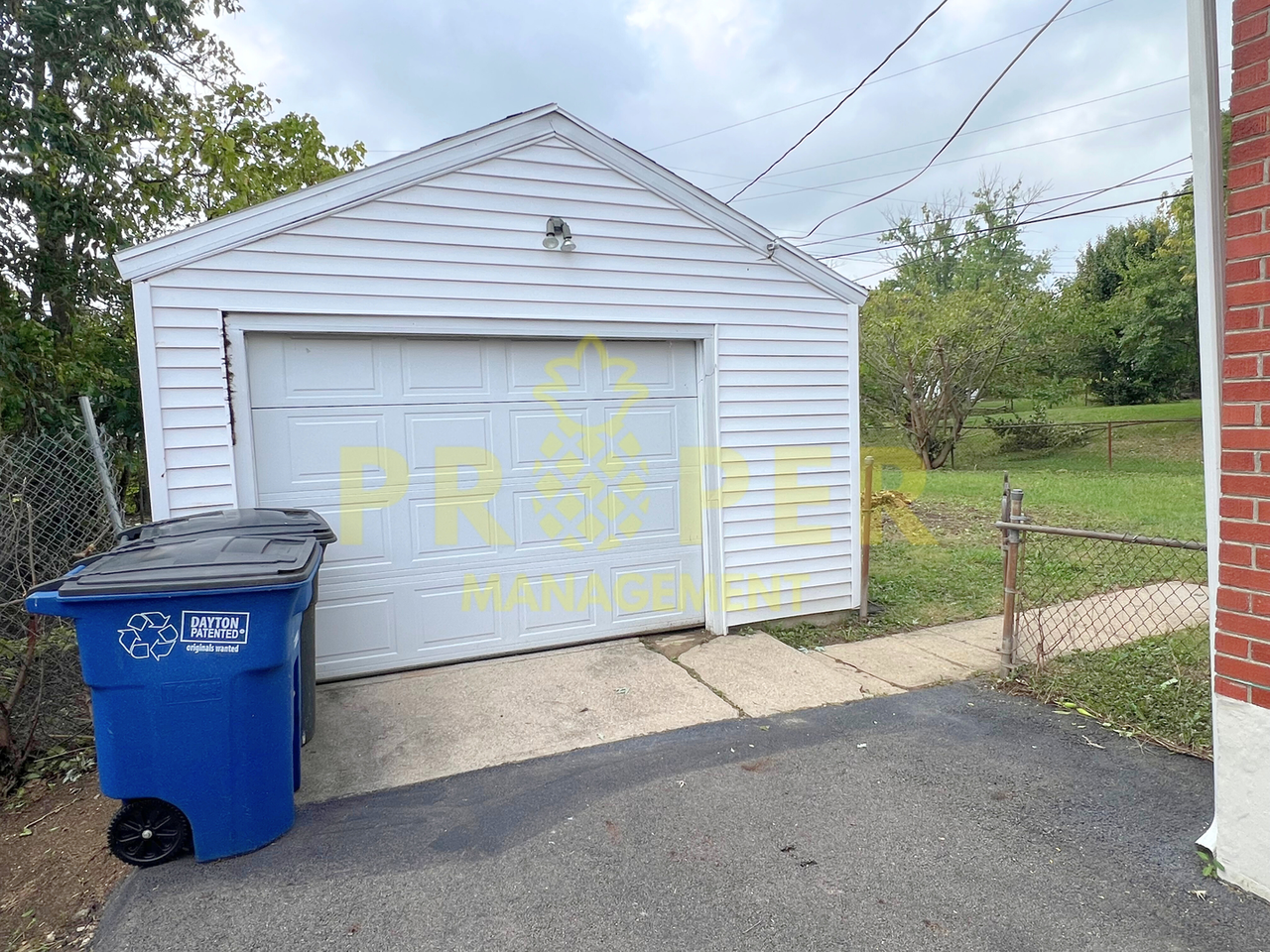 2531 Carnegie St - Photo 3 of 14