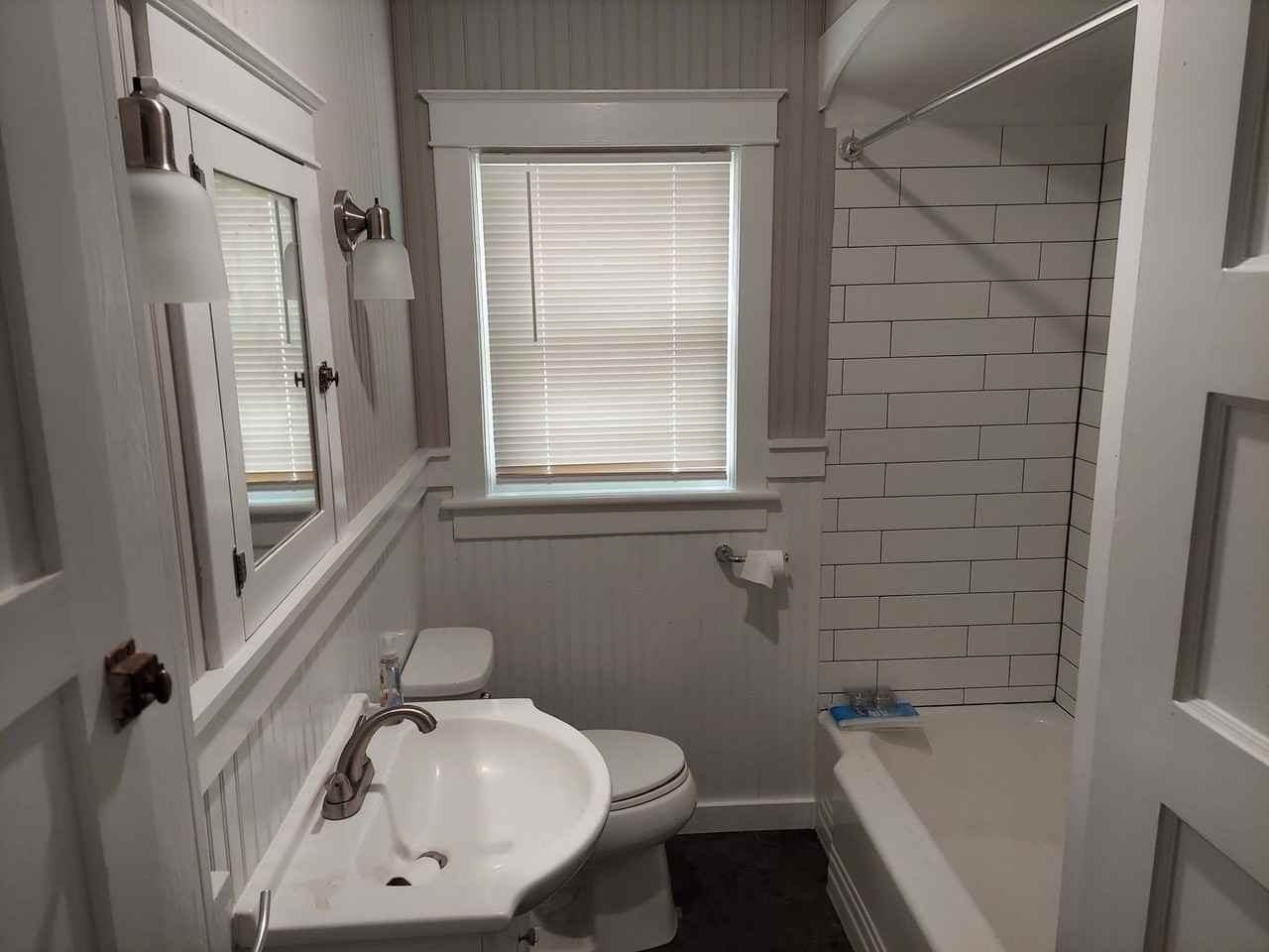 1404 N Coalter St - Photo 7 of 16