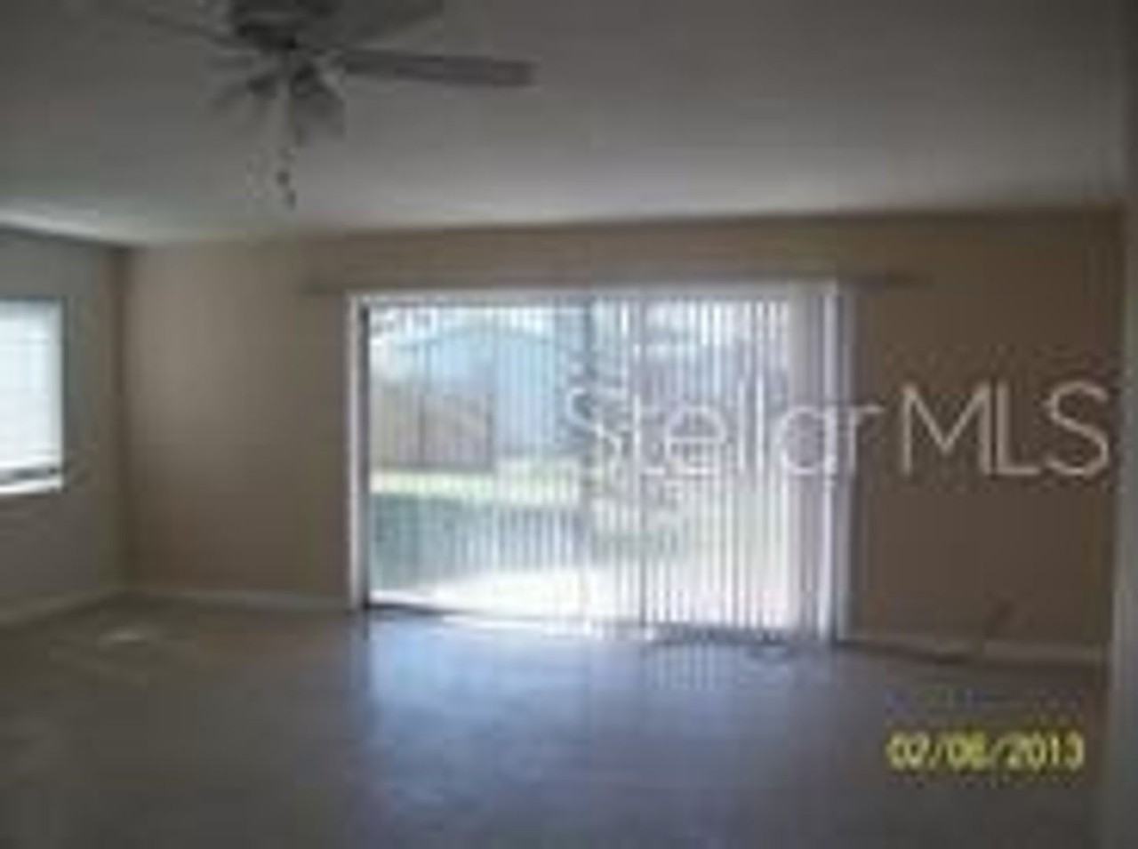 2433 Deedra St - Photo 4 of 19