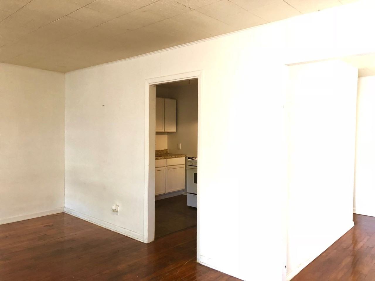 312 Babcock Rd - Photo 2 of 9