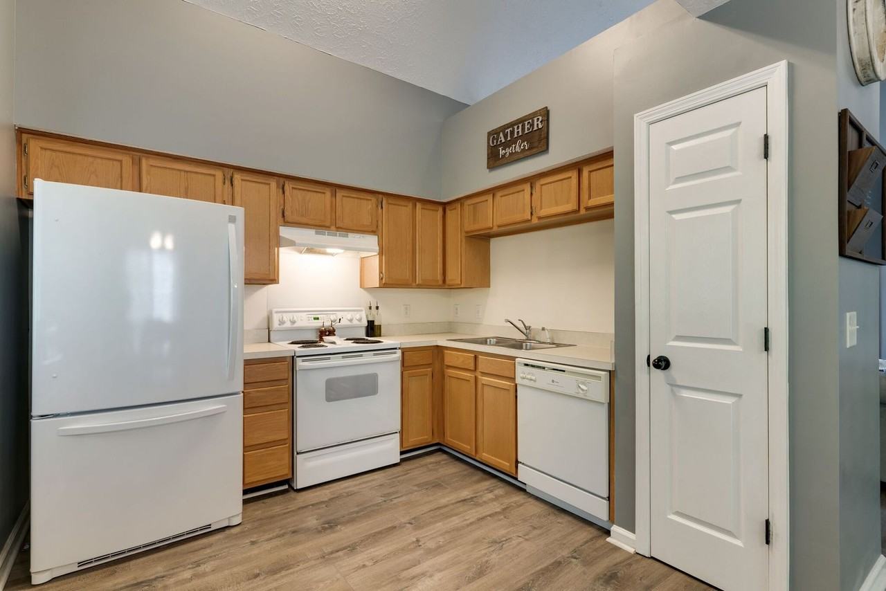 3708 Creston Ct - Photo 2 of 29