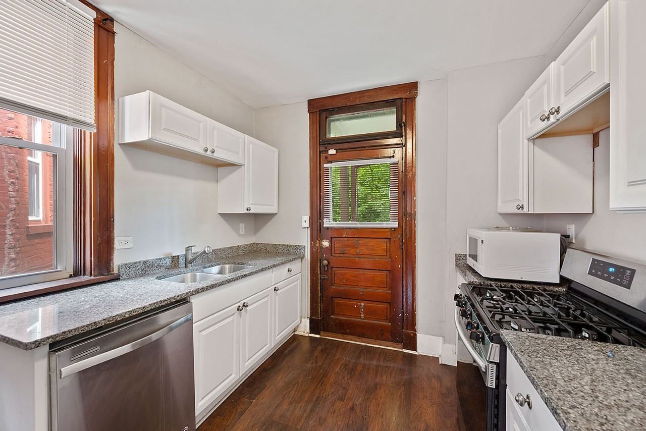 2353 Stratford Ave - Photo 4 of 22