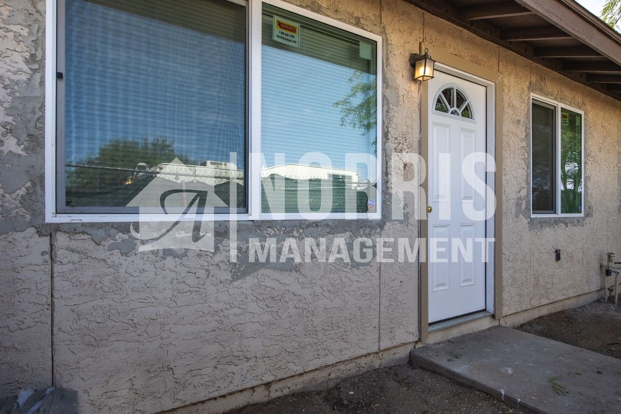 745 W McMurray Blvd, Casa Grande - Photo 2 of 17