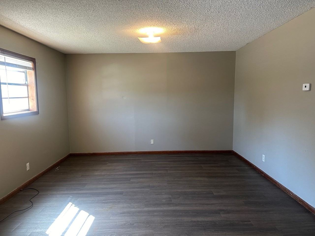 279 Victoria Dr #14C - Photo 2 of 8