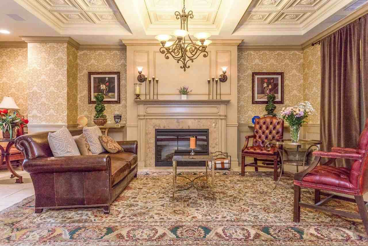 Scarsdale Commons - Photo 2 of 40