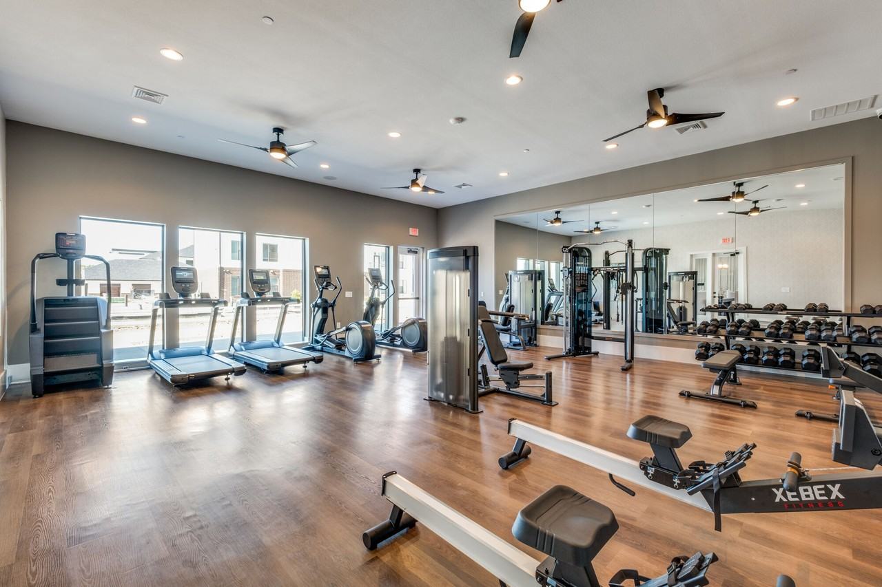 Aspen at Gateway - Photo 2 of 40