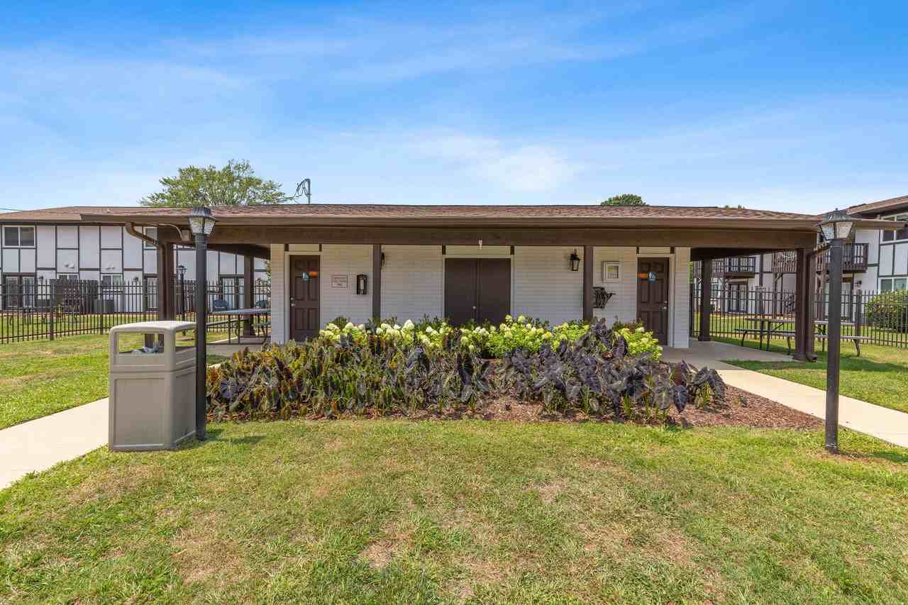 Nottingham Apartments - Photo 4 of 28