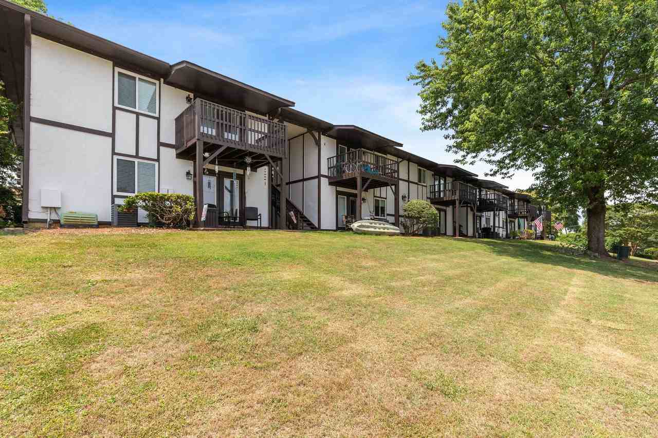 Nottingham Apartments - Photo 5 of 28