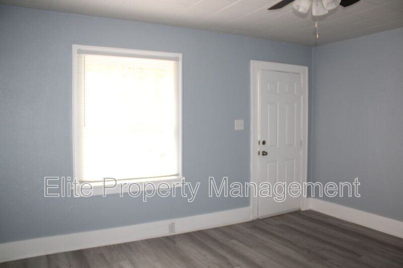 317 Colorado Ave - Photo 4 of 14