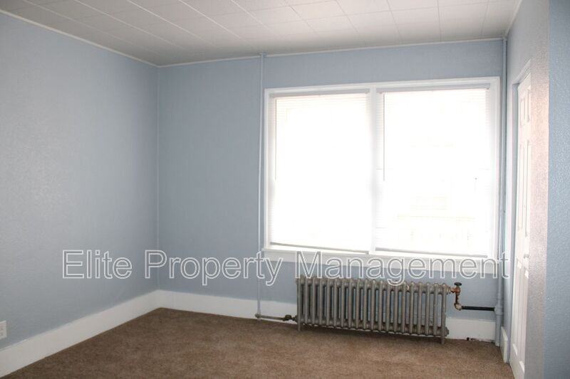 317 Colorado Ave - Photo 5 of 14