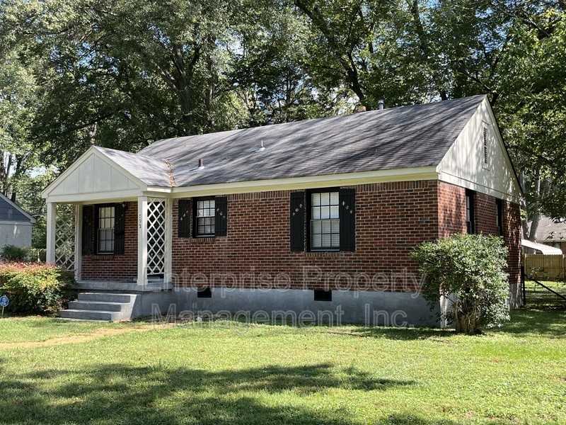 792 Saint Nick Dr - Photo 4 of 23