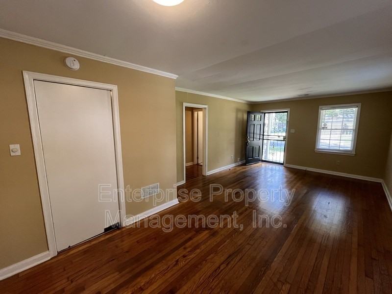 792 Saint Nick Dr - Photo 7 of 23
