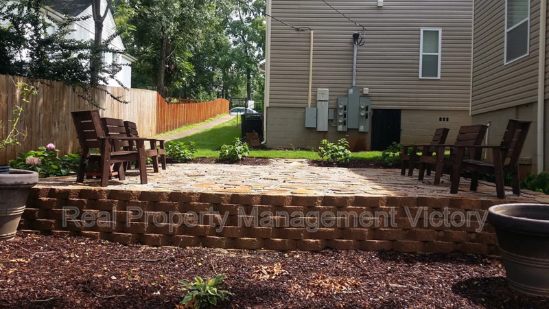 4277 4th Ave S #E3 - Photo 2 of 9