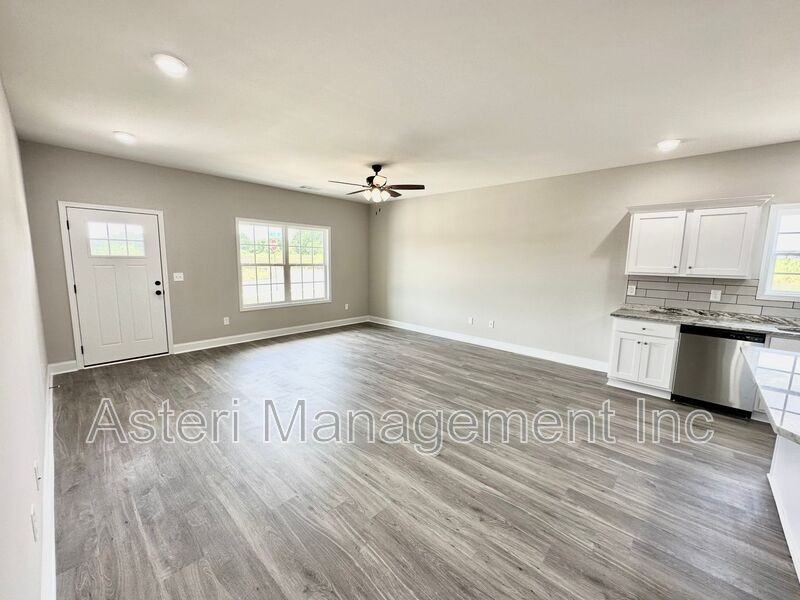 227 Beau Claire Cir - Photo 2 of 28