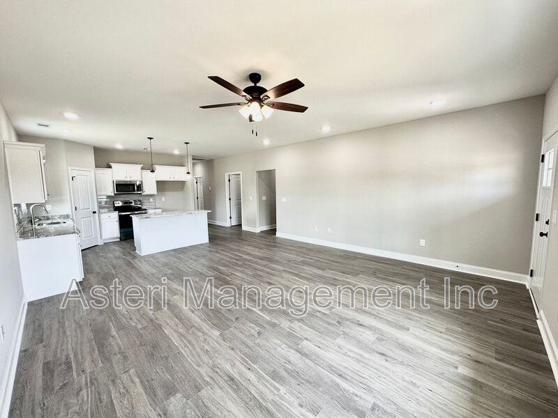 227 Beau Claire Cir - Photo 3 of 28
