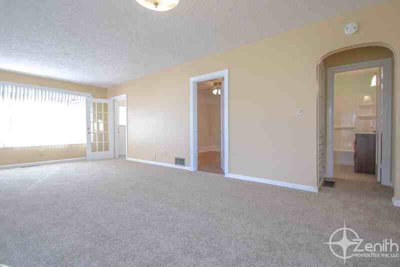 2626 E 6th St - Photo 3 of 20