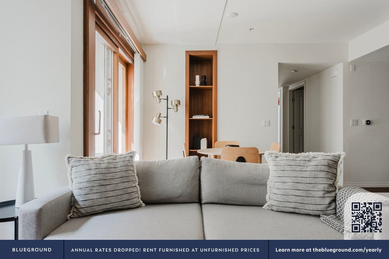 5240 Virginia Avenue - Photo 4 of 49