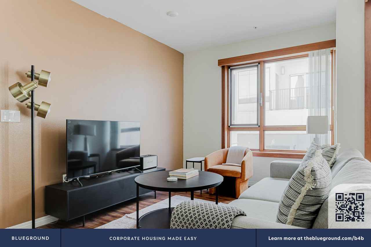 5240 Virginia Avenue - Photo 6 of 49