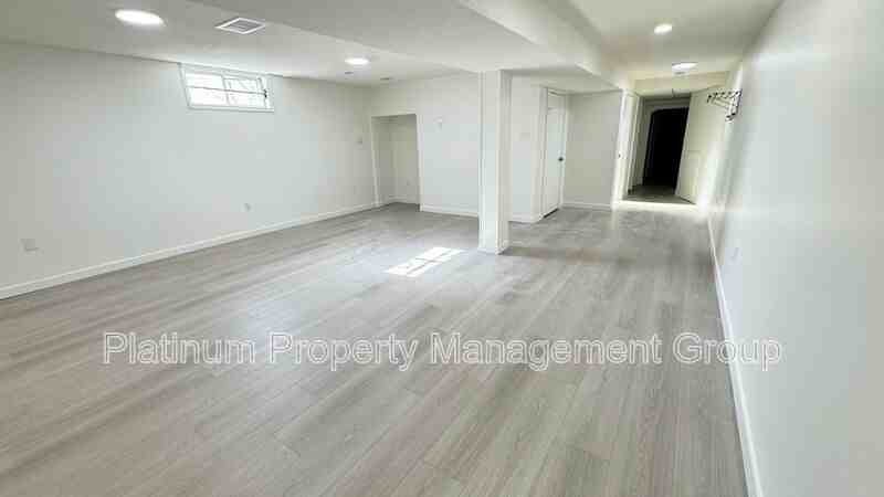 90 Midridge Gdns Se #B - Photo 2 of 10