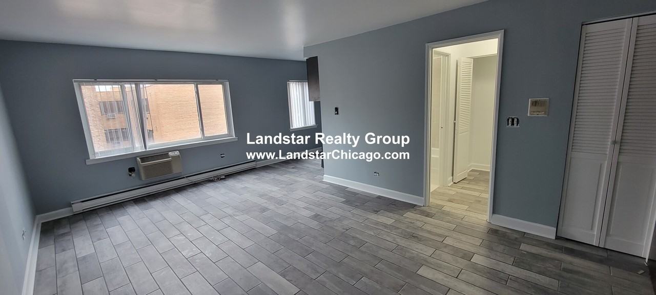 3825 N Pine Grove Ave #403 - Photo 5 of 7