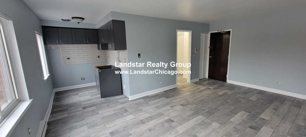 3825 N Pine Grove Ave #403 - Photo 7 of 7