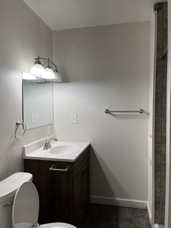 1809 3rd Ave N - Photo 2 of 4