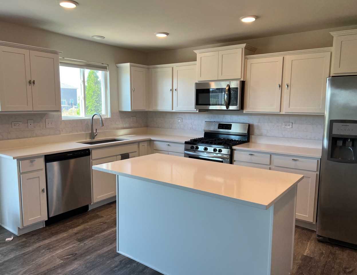 1735 Bayberry Ln #NA - Photo 2 of 20