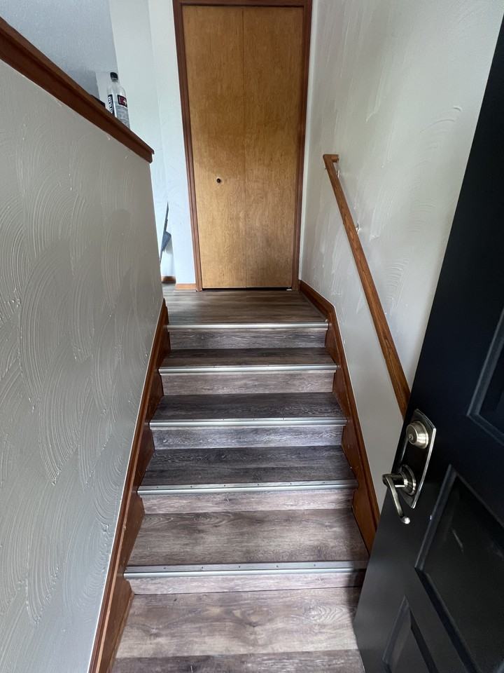 261 Pinewood Cir - Photo 2 of 13