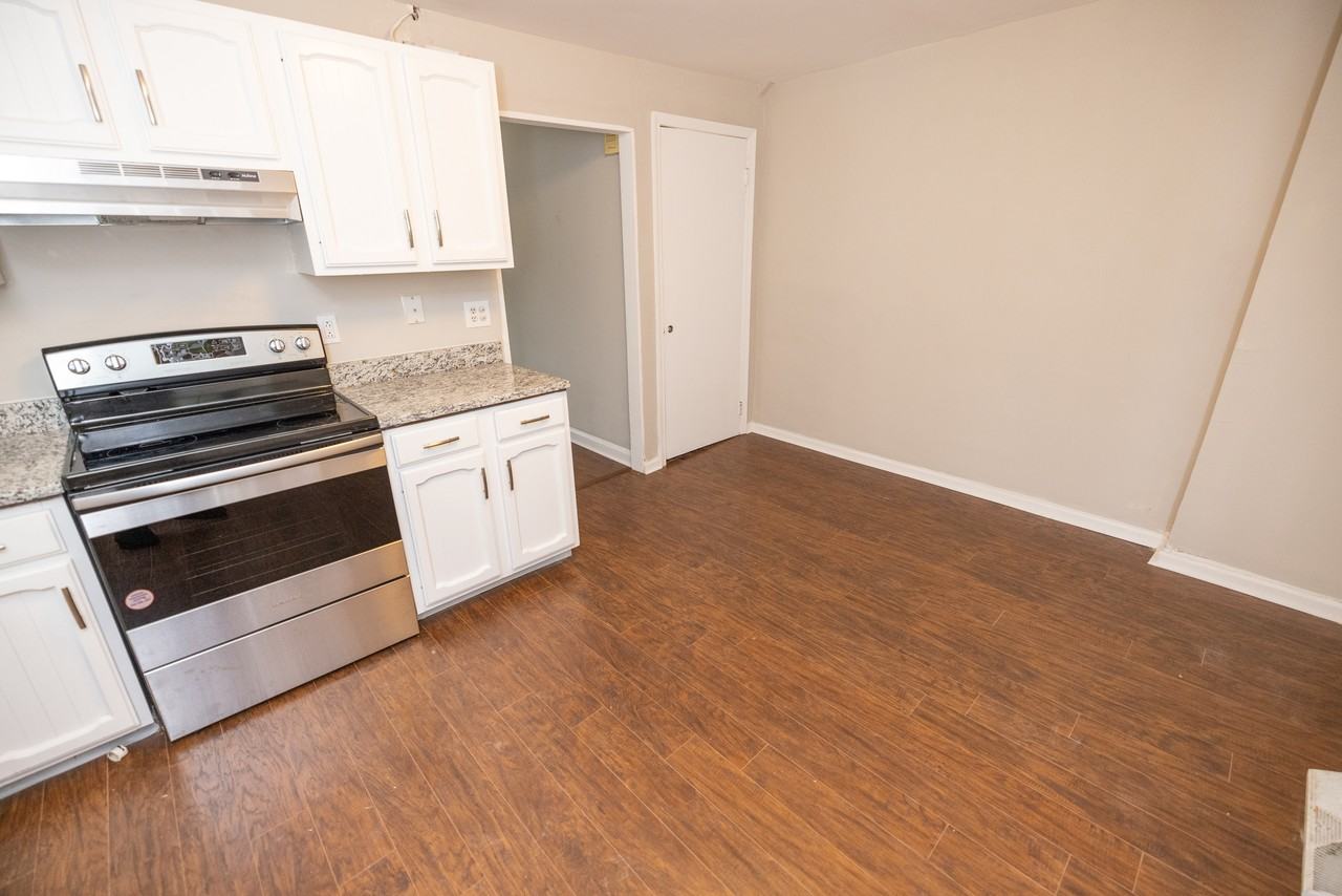 452 N Guthriesville Rd #B - Photo 7 of 20