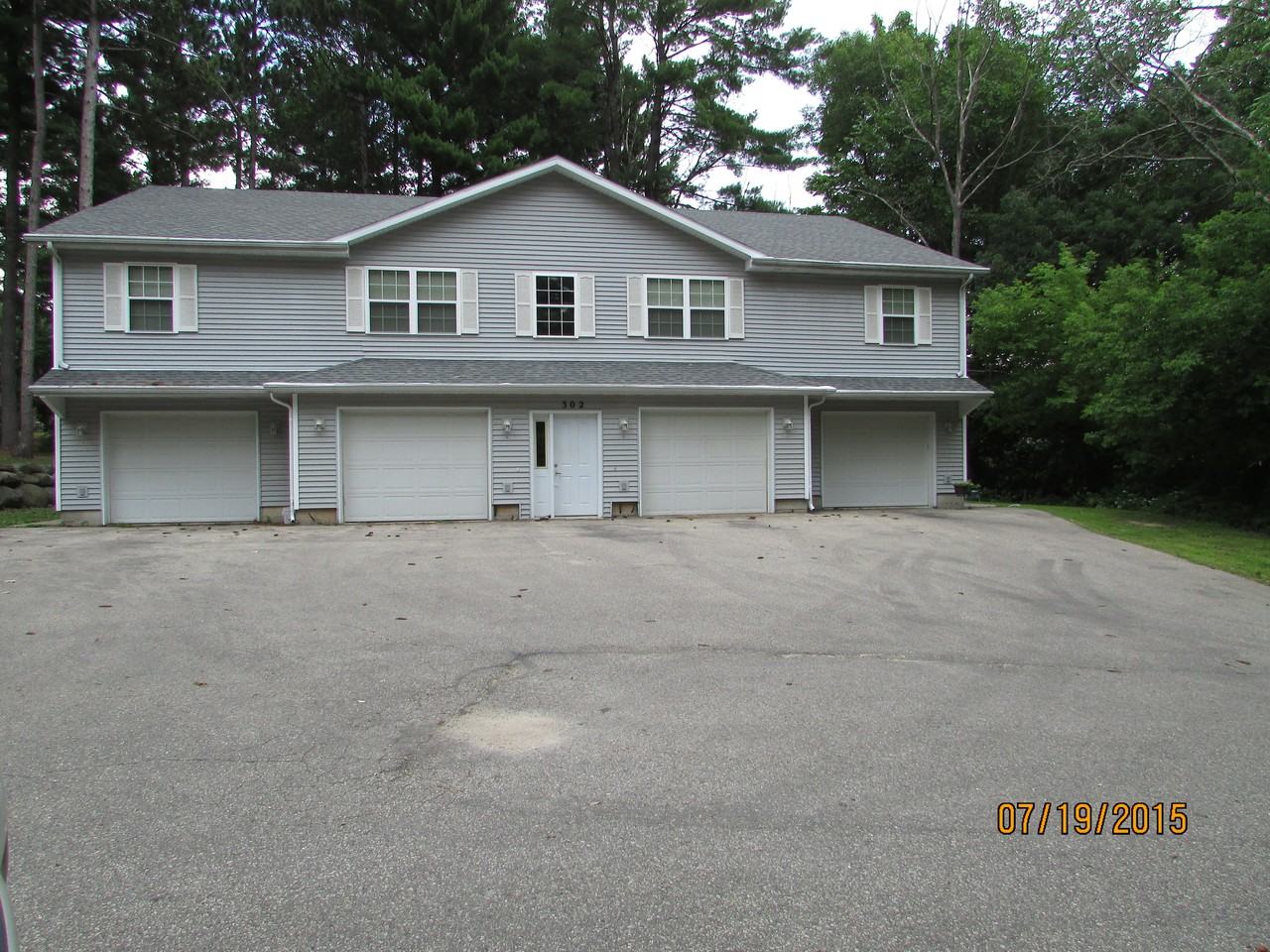 308 9th Street - Photo 2 of 9