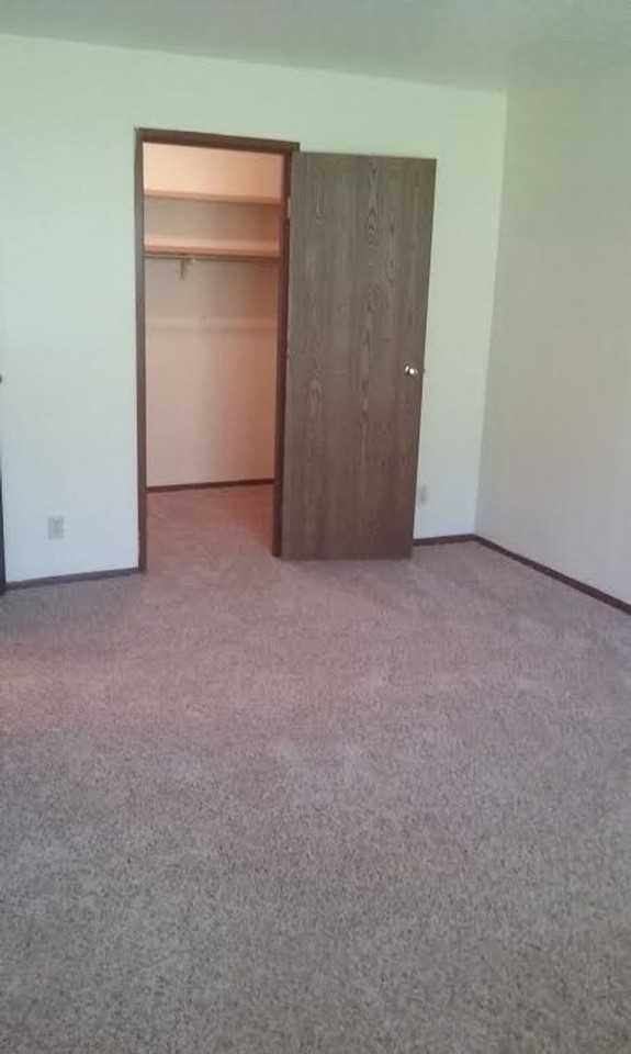 Green Valley Apartments - Photo 5 of 8