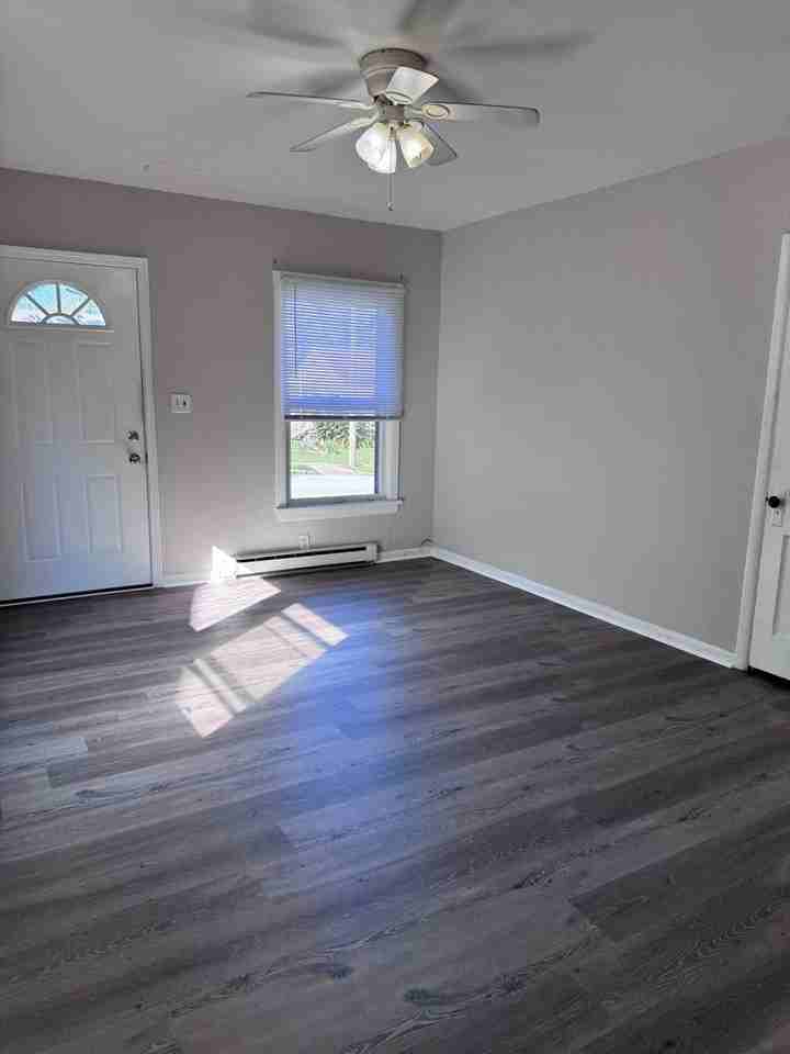 1780-MF2-E4 - Photo 3 of 5