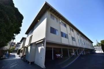 Royal Garden - Photo 4 of 6