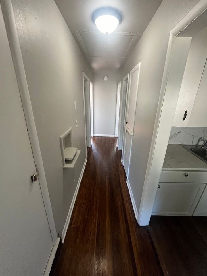 528 E 49th Pl N - Photo 6 of 9