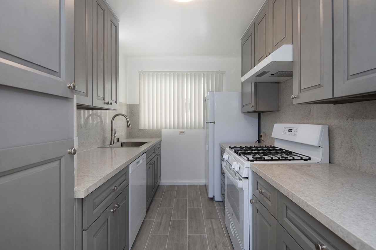 7555 Herschel Ave #8A - Photo 3 of 6